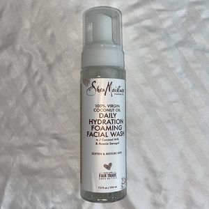 ♡︎ Shea Moisture ♡︎ 100% Virgin Coconut Oil Daily Hydration Foaming Facial Wash